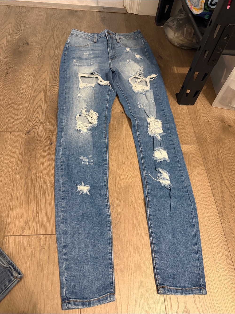 Fashion nova size 7 waist 28 Distressed High-Rise Skinny Jeans - Light Blue @@@@